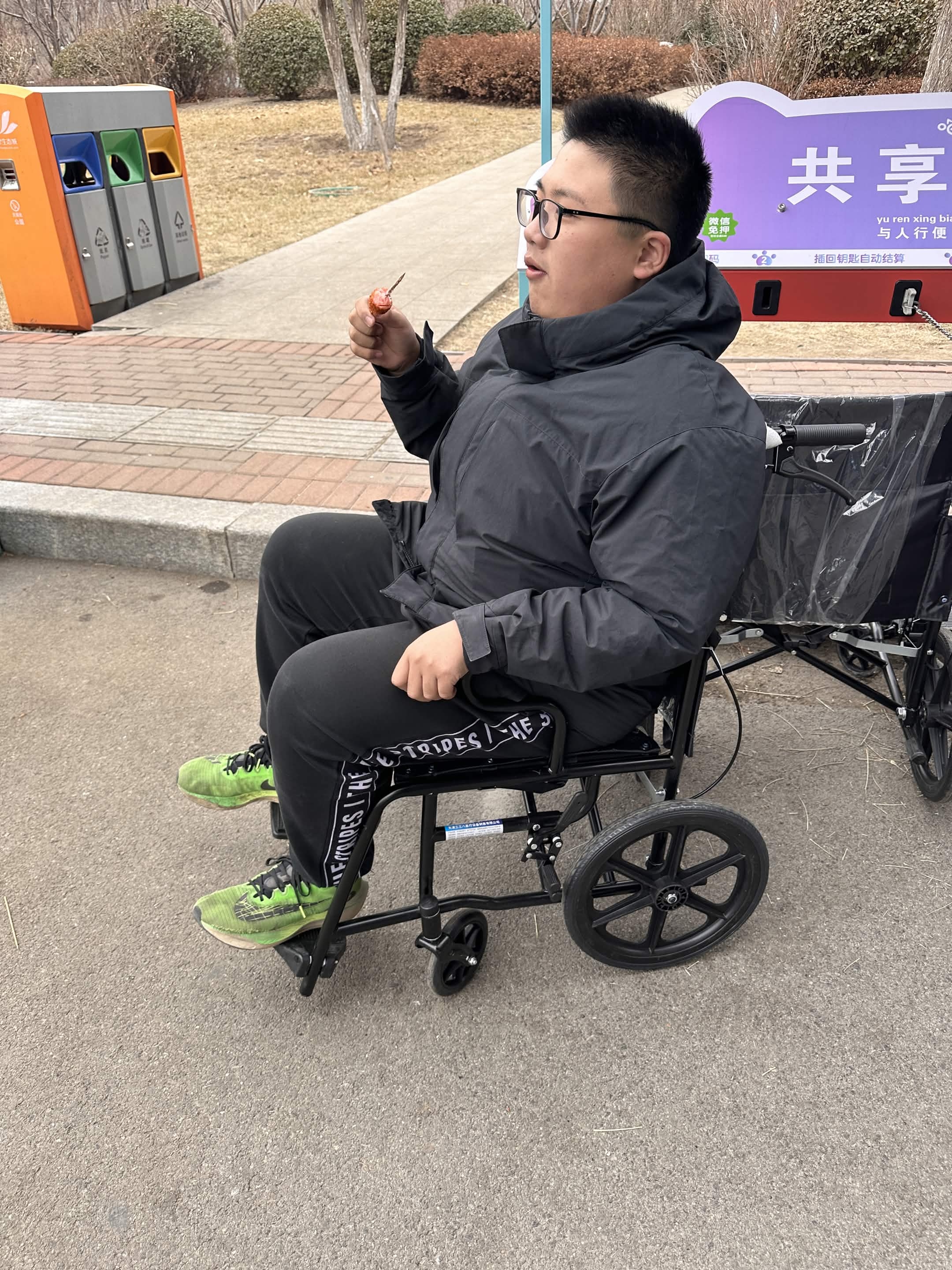 坐轮椅的最佳分析师